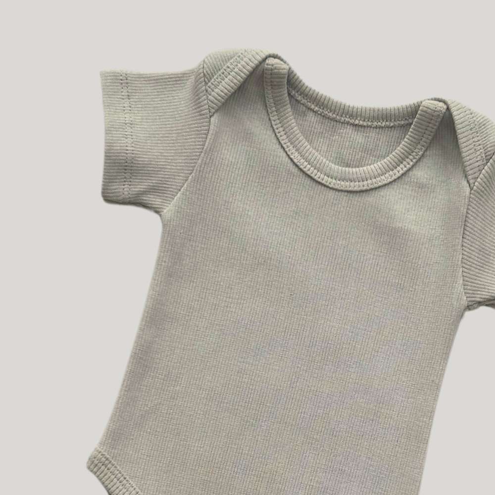 Body Bebê Basic Canelado Bege