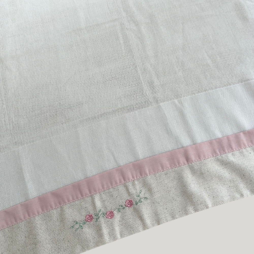 Toalha De Batizado Bebê Bordada Linho Floral Rose