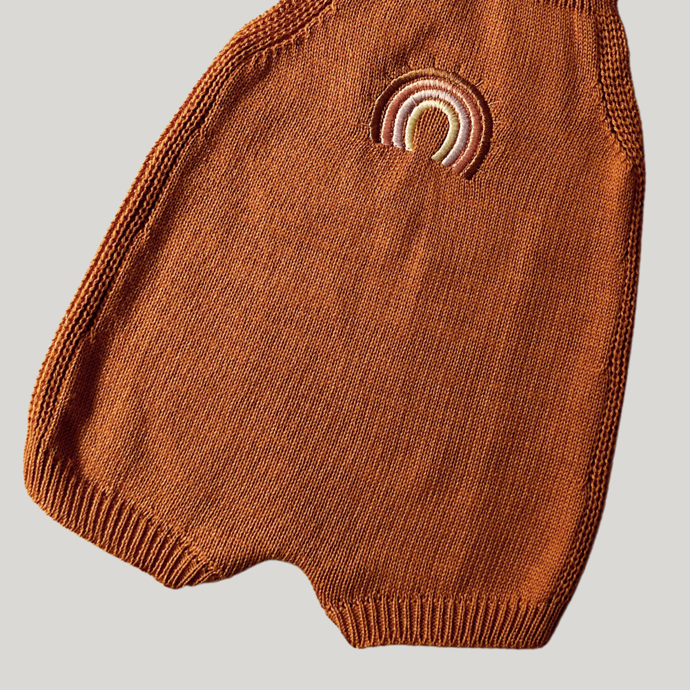 Jardineira Tricot Bebê Rainbow Ocre