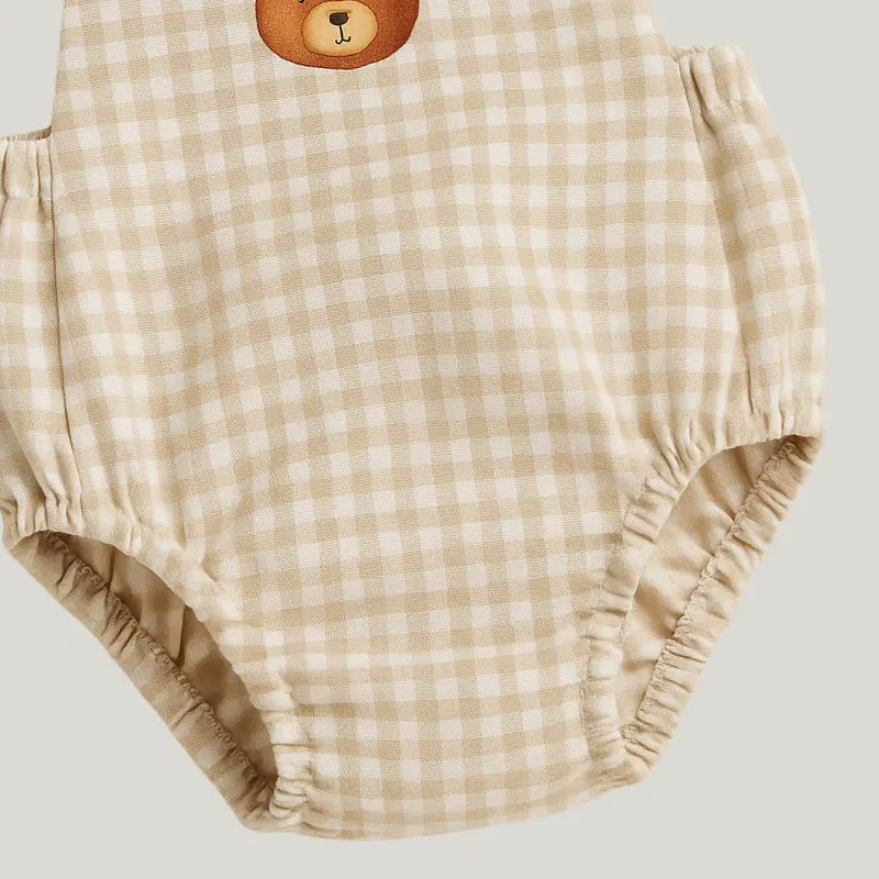 Jardineira Bebê Bear Xadrez Bege