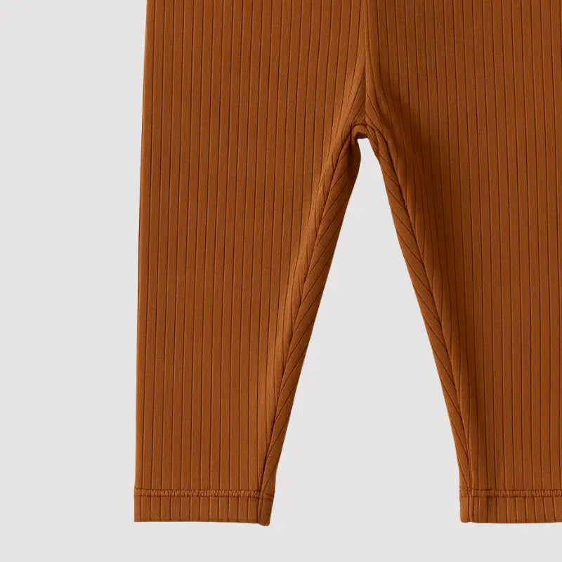 calça unissex bebê caramelo para enxoval sofisticado