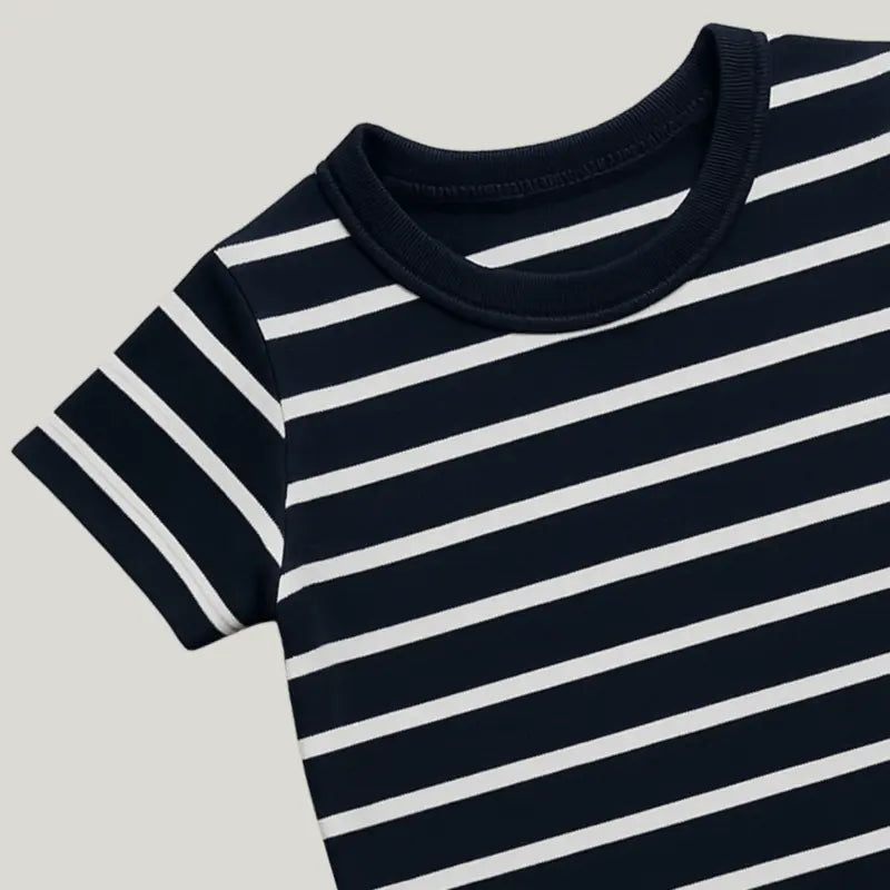 camisa listrada preta para bebê