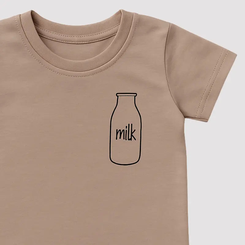 camiseta bebê neutra com toque macio e modelagem confortável