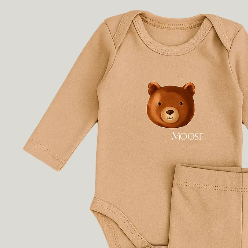 conjunto bebê com tema de ursinho e tecido natural