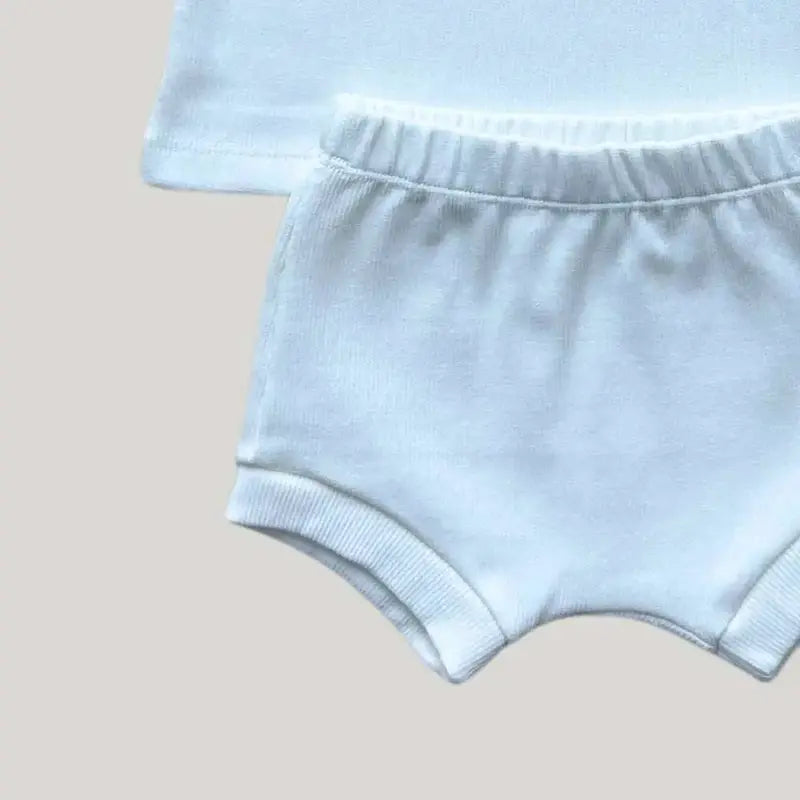 conjunto canelado off white para bebe unissex
