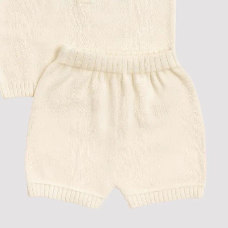 look sofisticado para bebê em tricot macio e delicado