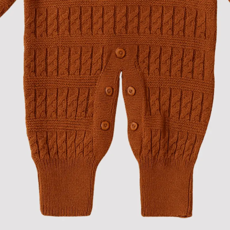 macacão elegante em tricot para saída de maternidade