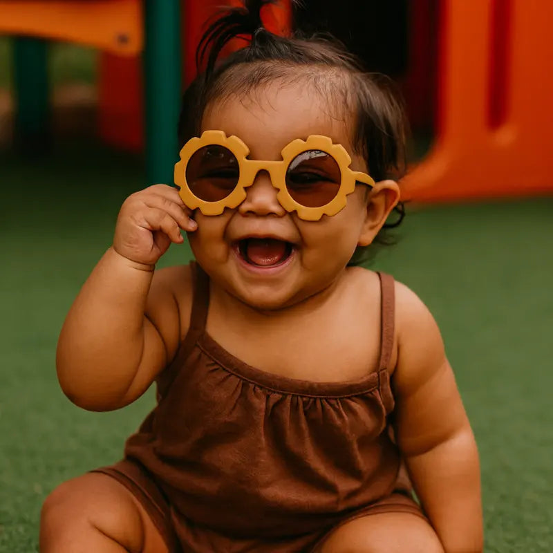 oculos De Sol Para Bebe Retro Flowers Mostarda Protecao Uv