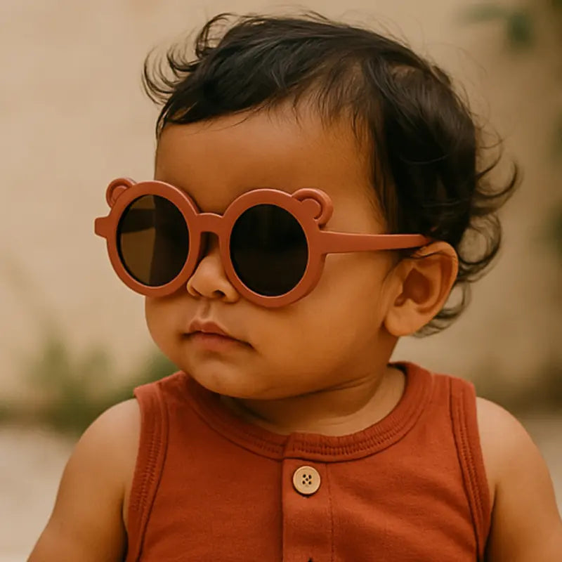 óculos de sol estilo ursinho cor terracota para bebê