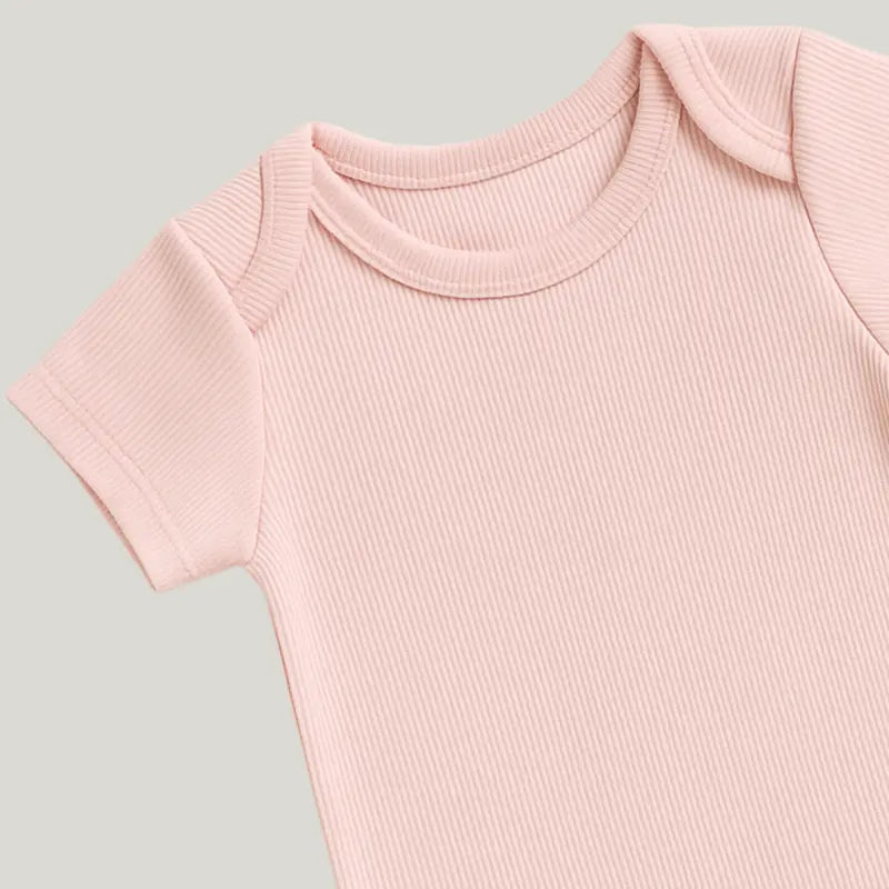 roupa básica confortável rosa para bebê de 6 meses