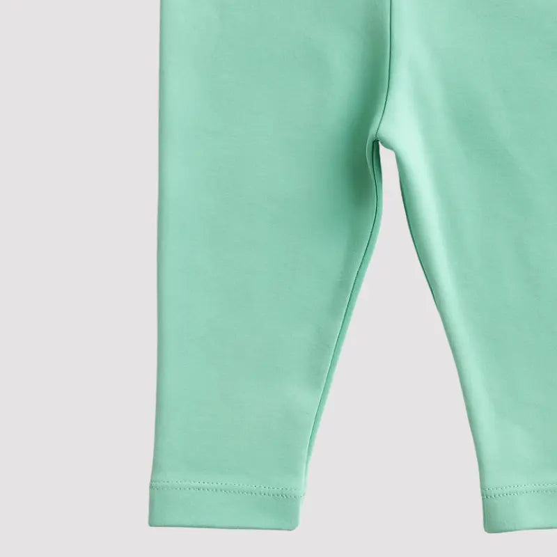 roupa confortável e básica para o enxoval do bebê