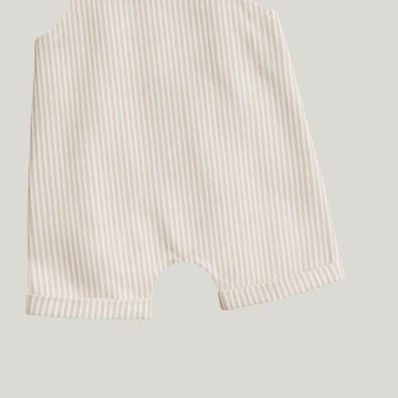 roupa de bebê confortável e estilosa