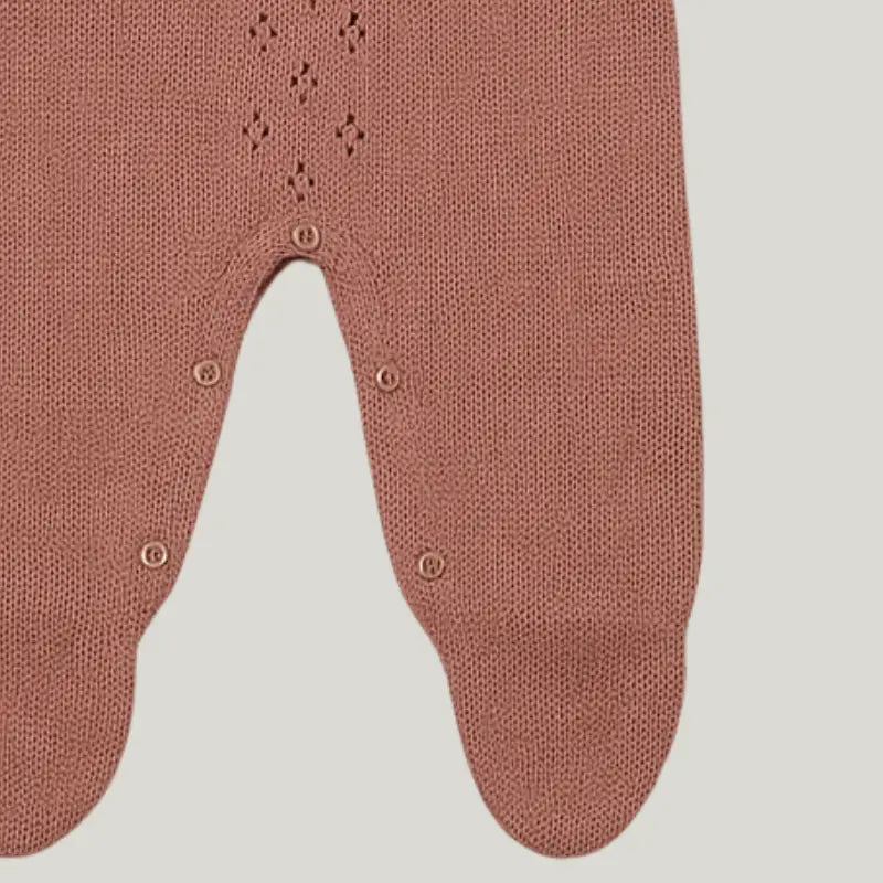 roupa delicada e confortável para a primeira saída da bebê