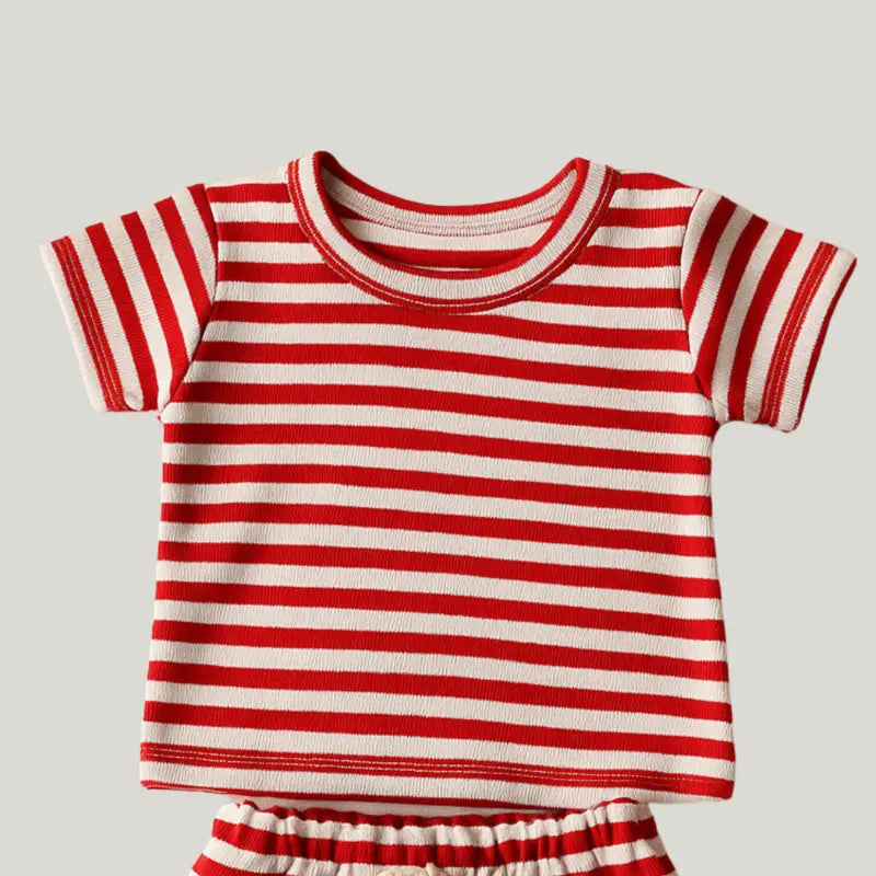 roupa infantil confortável e estilosa para o verão