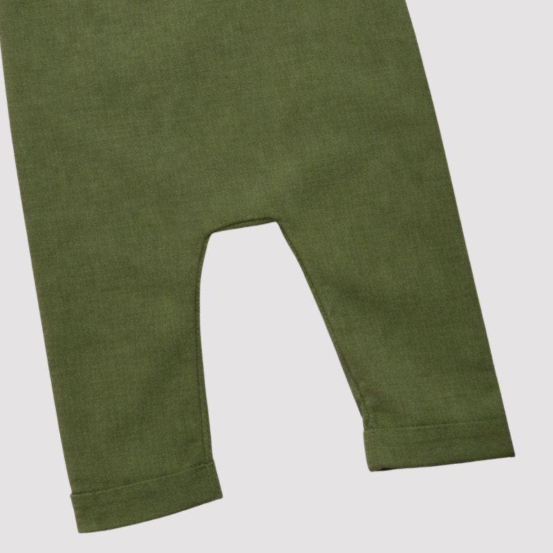 Jardineira Bebê Linho Leif Longa Musgo