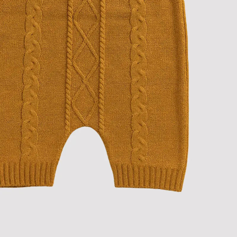 Jardineira Tricot Bebê Confort Mostarda