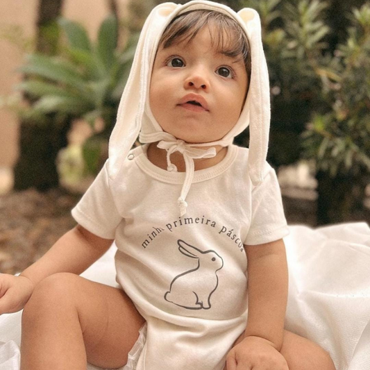 Kit 2 peças Body e Touca Primeira Páscoa Unissex