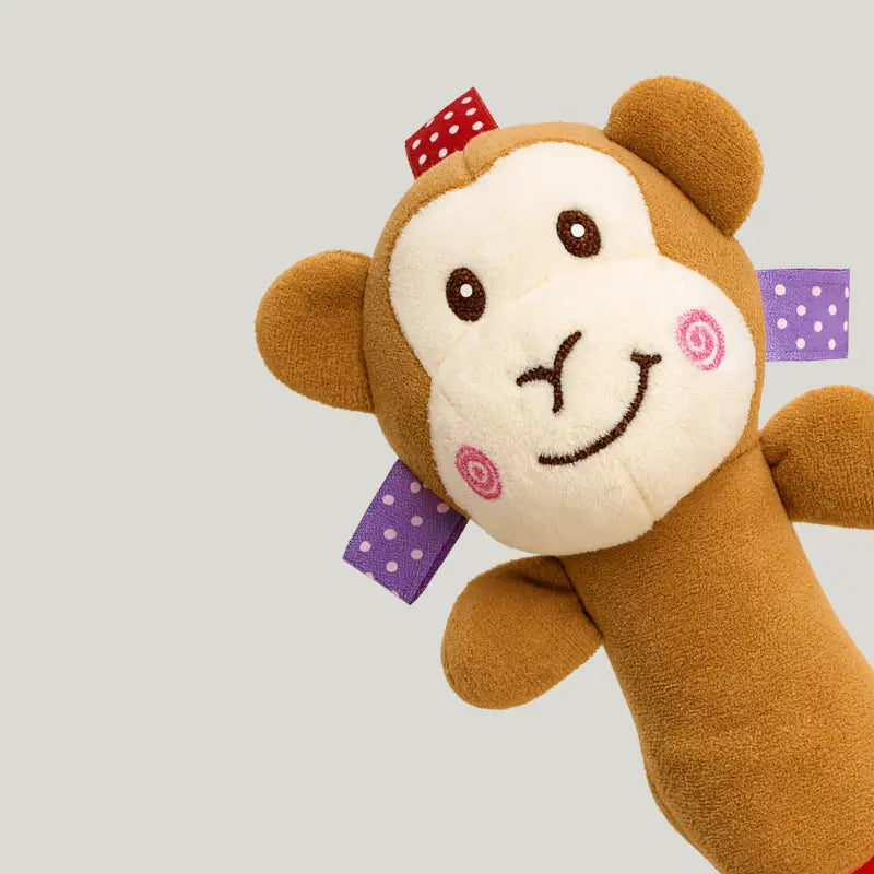 Mordedor Chocalho Pelúcia Anti Stress Sensorial Macaquinho