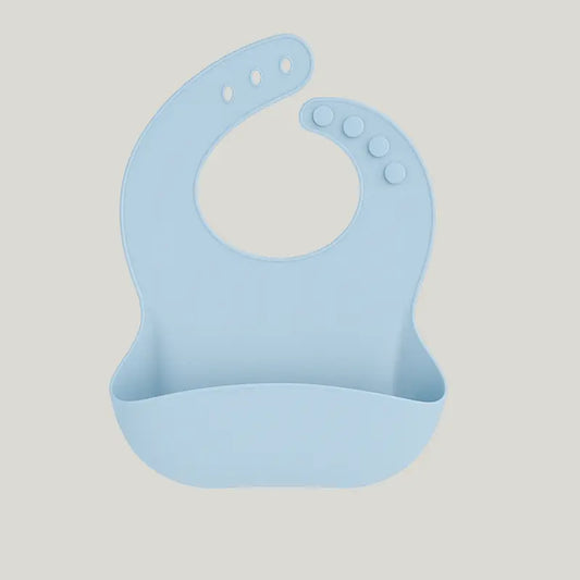 babador-de-silicone-pega-migalhas-azul-bebe-moose-kids