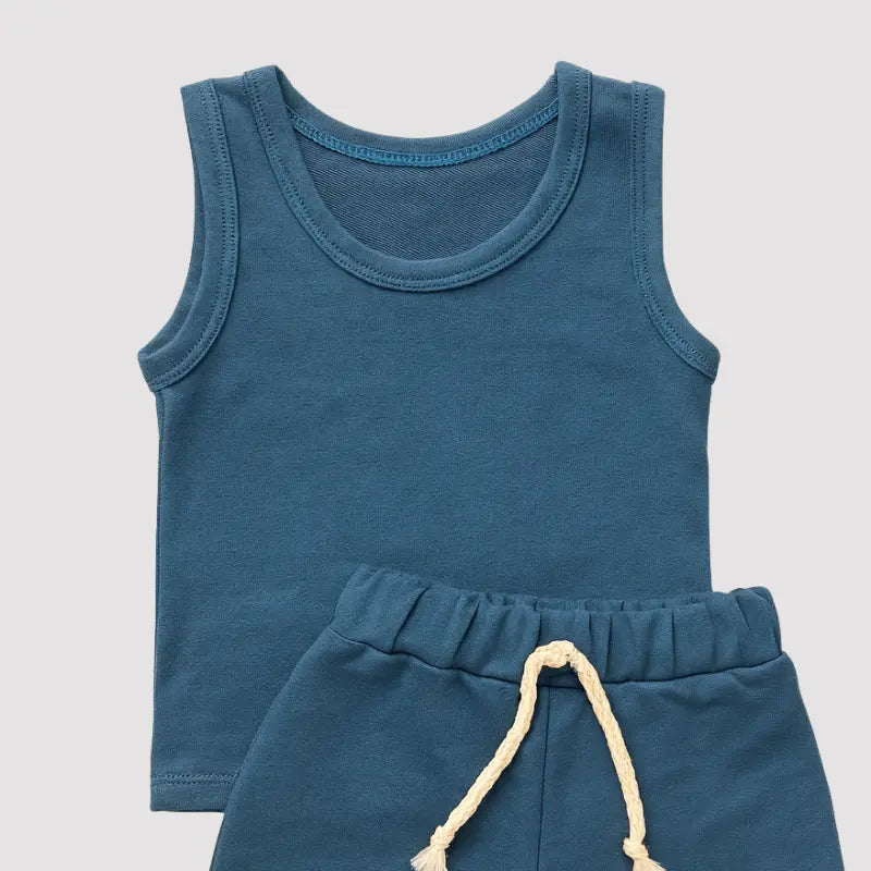 conjunto de camiseta e short azul bebê em algodão