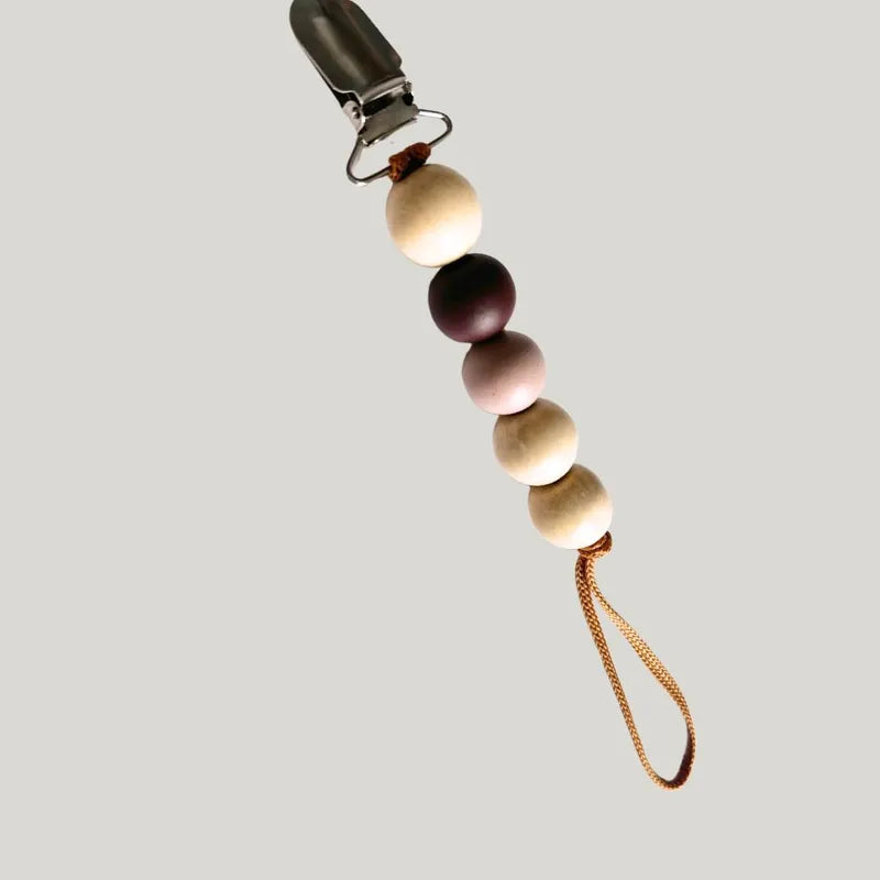 prendedor de chupeta com bolinhas de madeira para bebê menina

