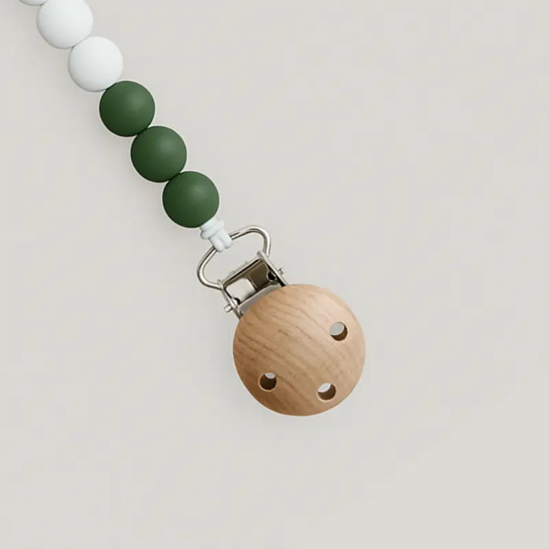 prendedor de chupeta verde musgo estilo vintage para bebê


