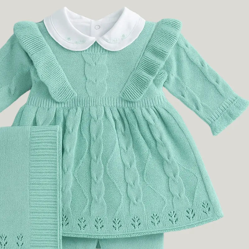 roupa delicada e confortável para a primeira saída da bebê

