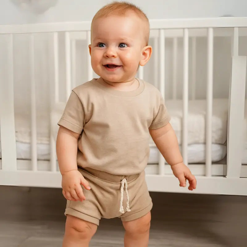 short de algodão bege para bebê de 3 a 12 meses