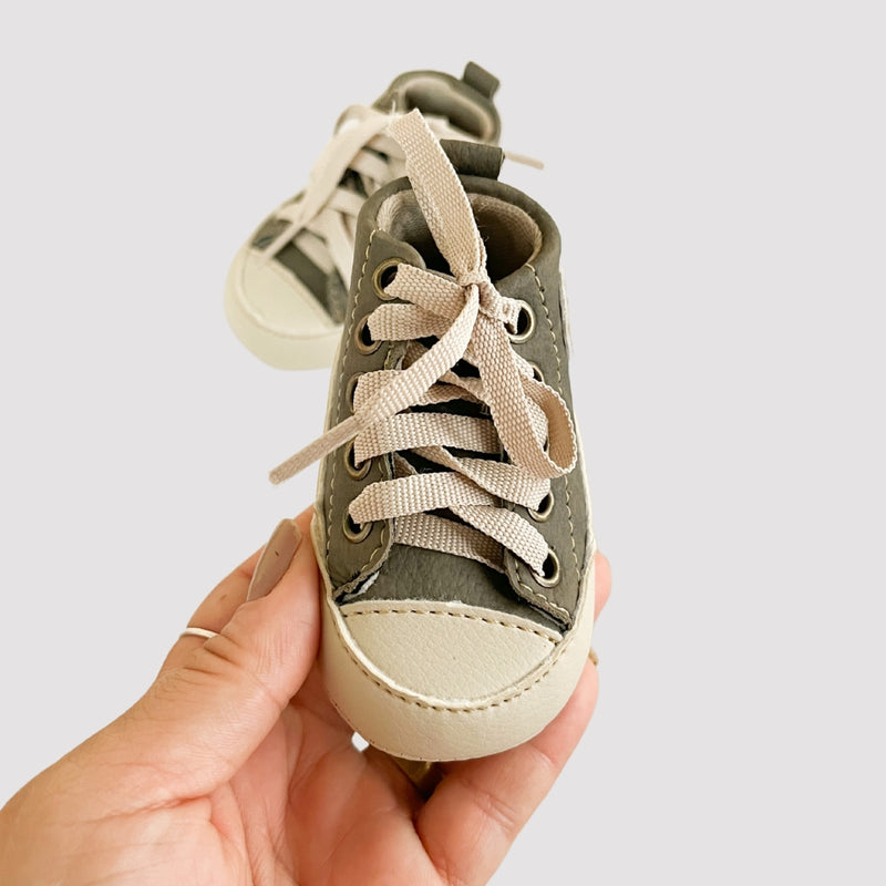 tenis infantil bebe musgo cinza star unissex