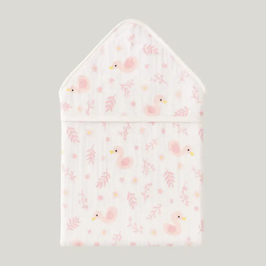 toalha-de-banho-bebe-algodao-com-capuz-cisne-rosa-moose-kids